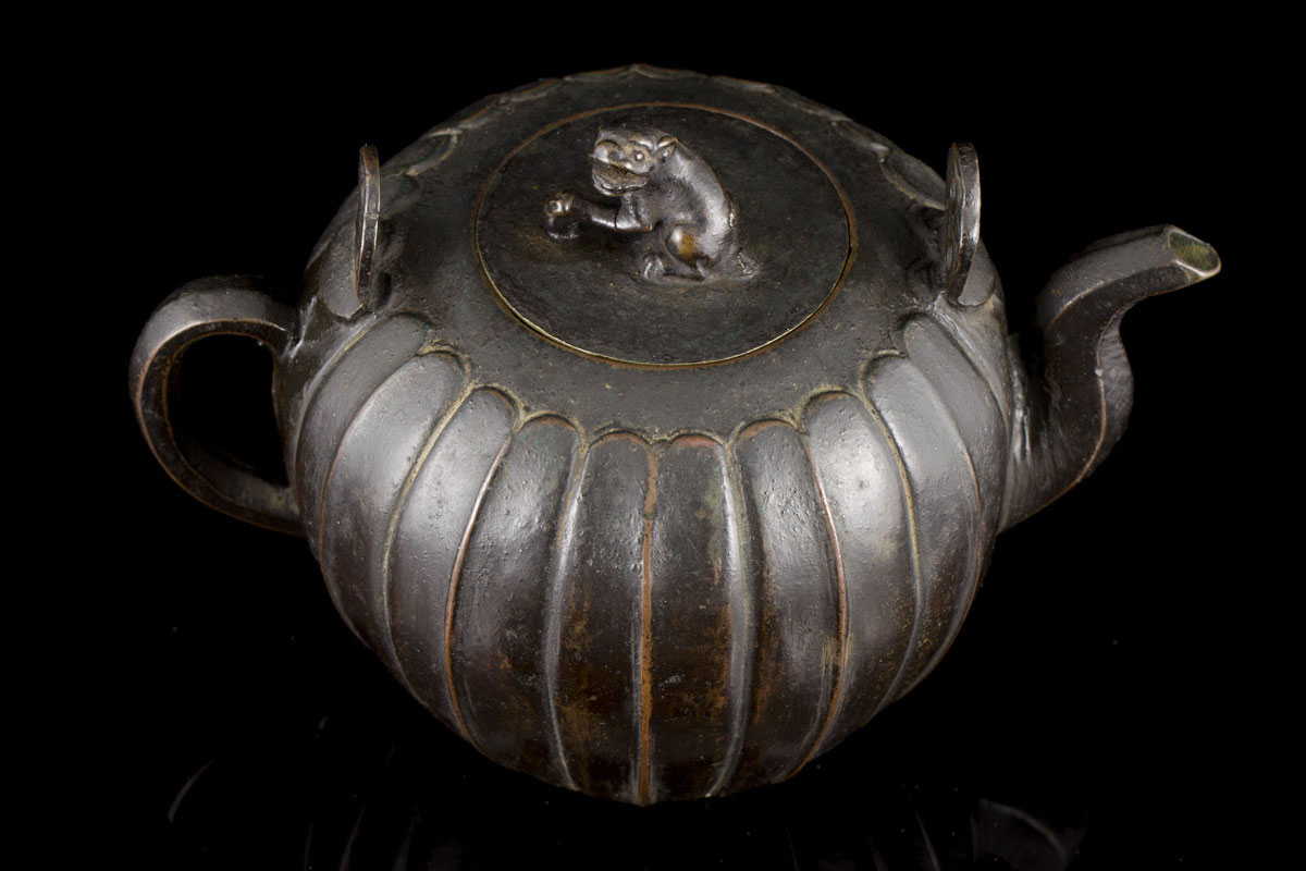 Song bronze teapot