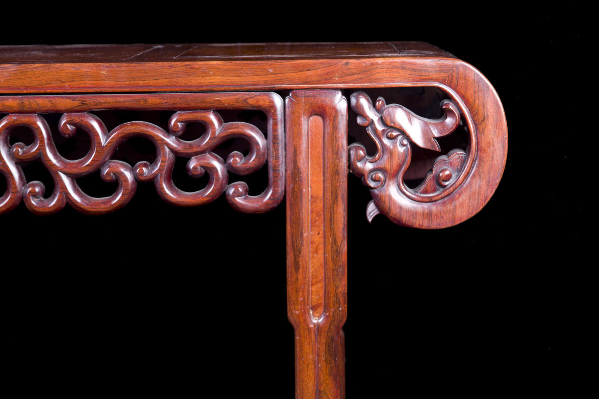 Qing dragon consoles