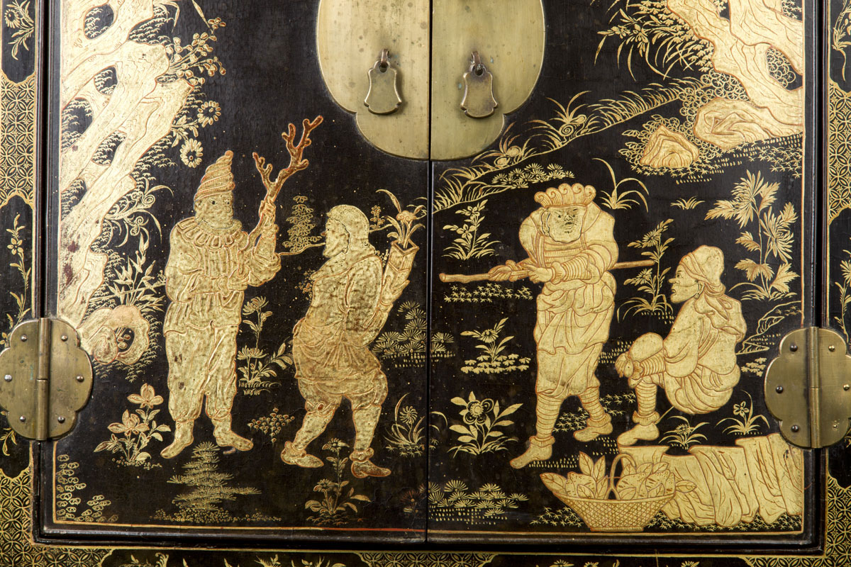 Kangxi lacquer cabinet