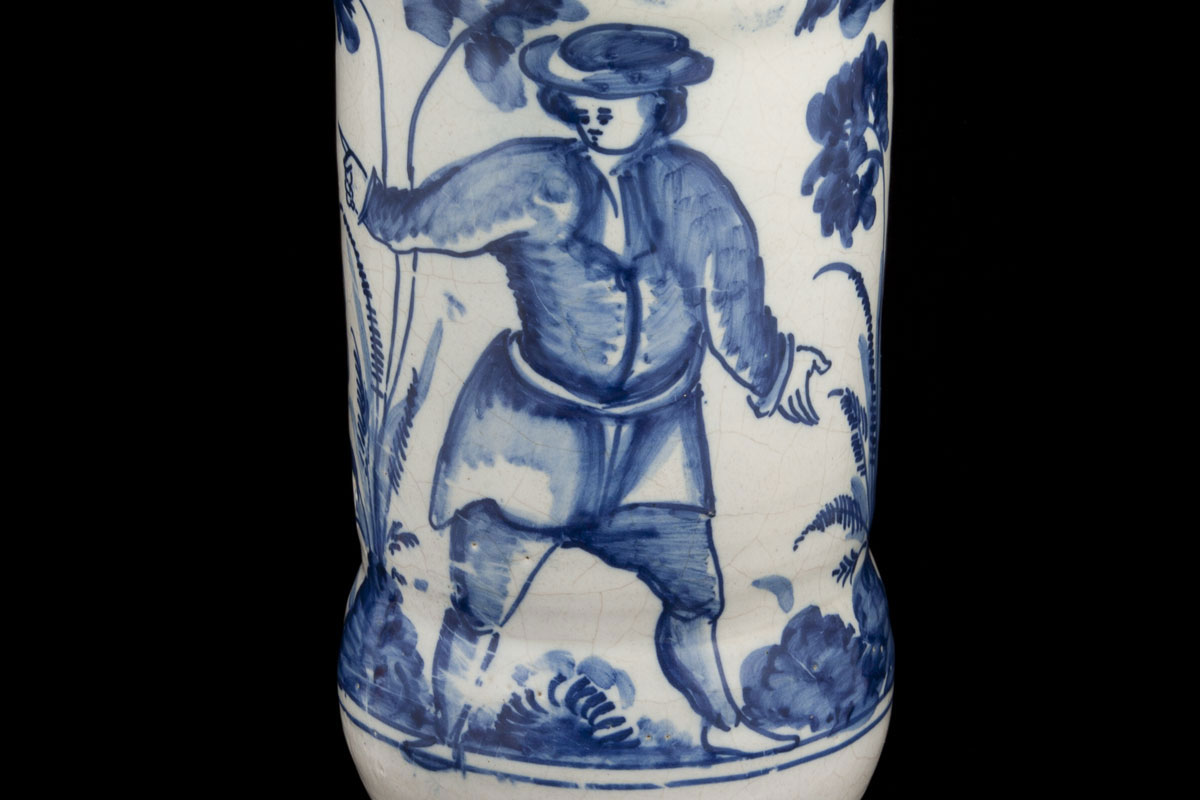 A royal Portuguese faience albarello with Saint-Domingus Monastrery coat of arms, Lisboa 
